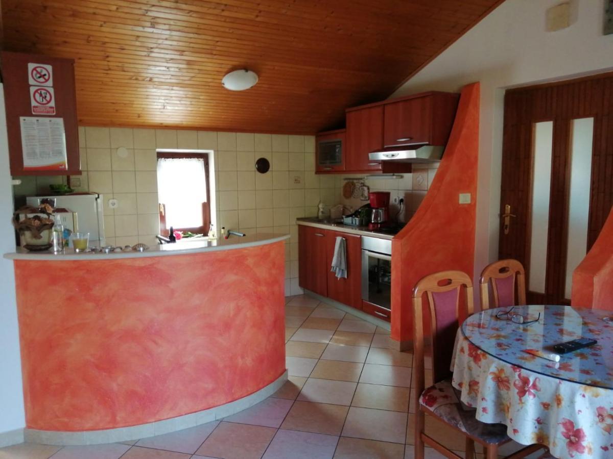Diana Apartman Брсеч Экстерьер фото