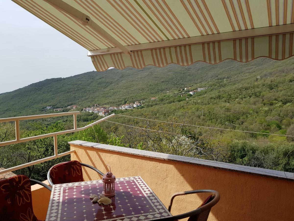 Diana Apartman Брсеч Экстерьер фото
